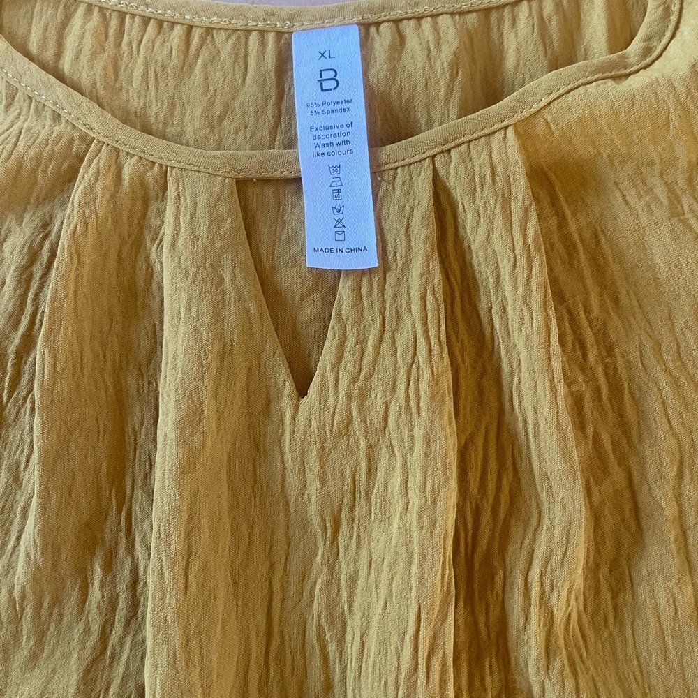 CHARLIE B Yellow Ribbed Tank Top - Picture 3 of 3